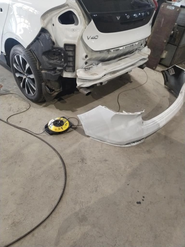 Volvo V 40